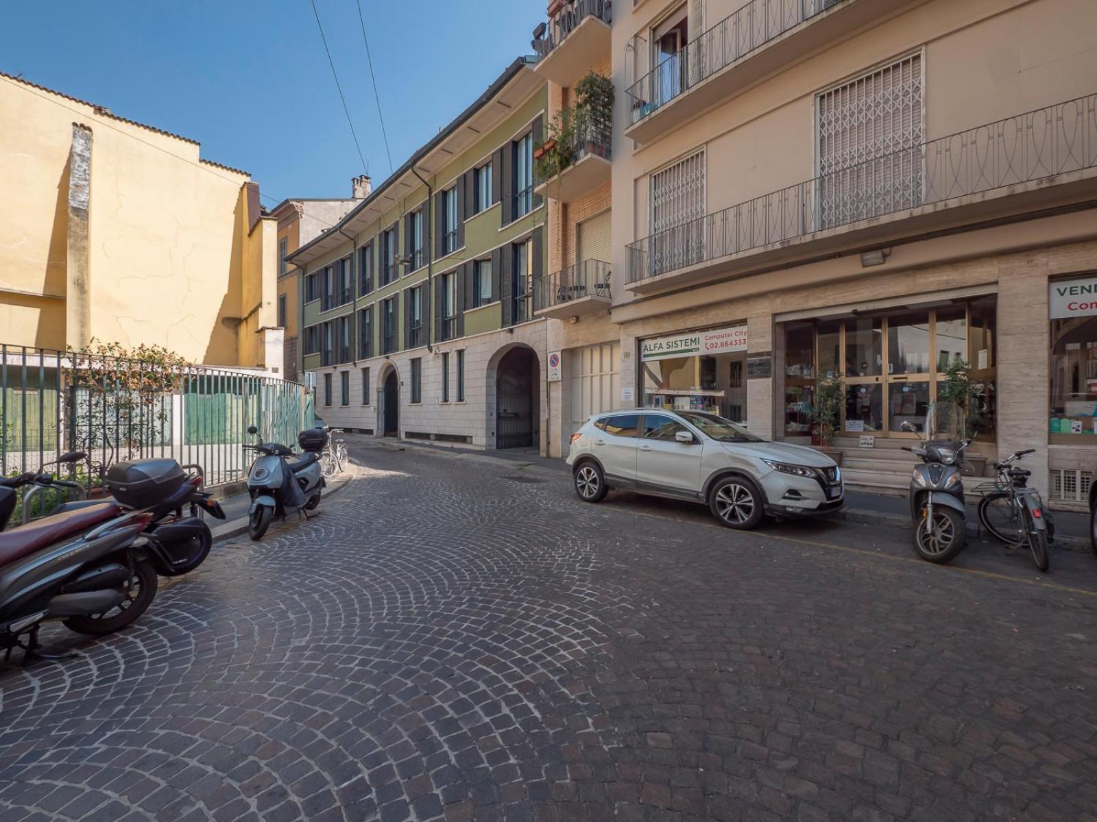 Italstay - Disciplini Apartment -10 Min Dal Duomo Milán Exterior foto